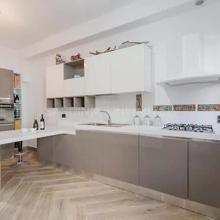 Queen Solaris * Portobello