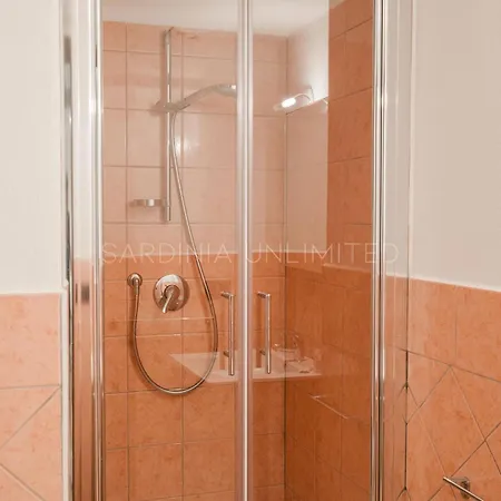 Queen Solaris * Portobello